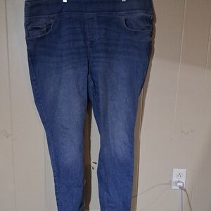 Old Navy Women's Skinny Jeans in Dark Blue